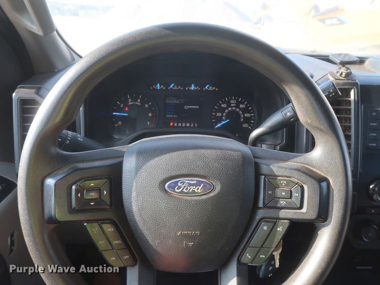 image for item HT9675 2017 Ford F150 XL  SuperCab pickup truck