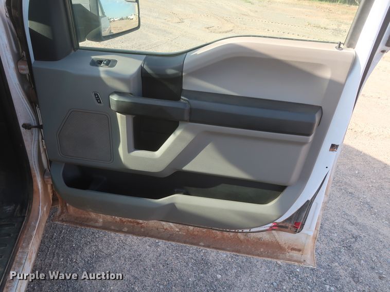 image for item HT9675 2017 Ford F150 XL  SuperCab pickup truck