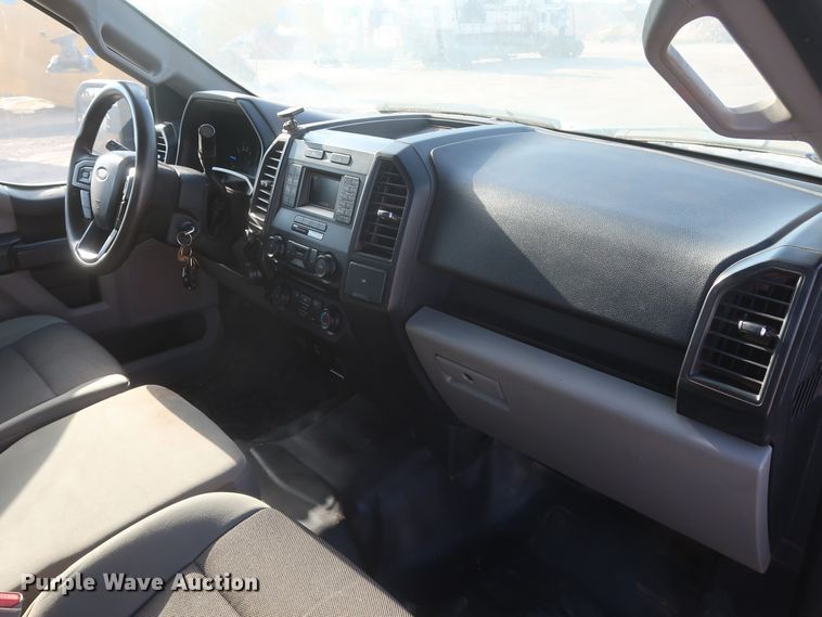 image for item HT9675 2017 Ford F150 XL  SuperCab pickup truck