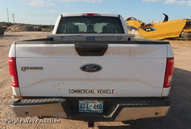 image for item HT9675 2017 Ford F150 XL  SuperCab pickup truck