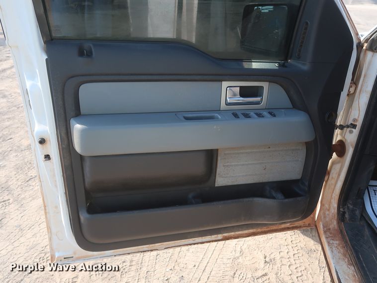 image for item HT9679 2013 Ford F150 XL  SuperCrew pickup truck