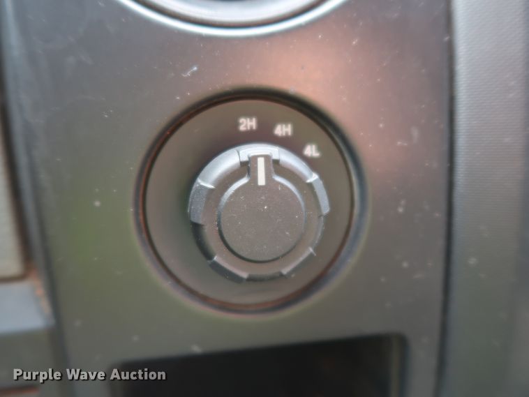 image for item HT9679 2013 Ford F150 XL  SuperCrew pickup truck