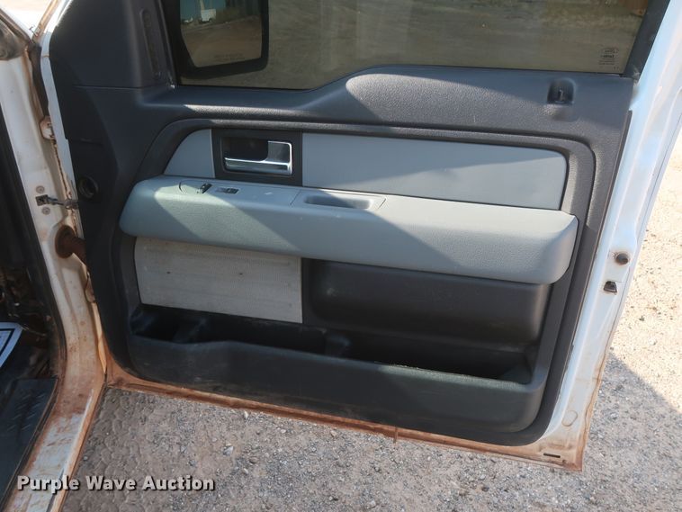 image for item HT9679 2013 Ford F150 XL  SuperCrew pickup truck