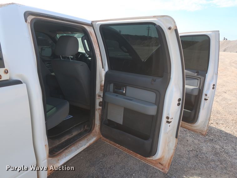 image for item HT9679 2013 Ford F150 XL  SuperCrew pickup truck