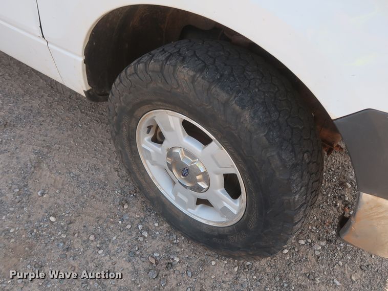 image for item HT9679 2013 Ford F150 XL  SuperCrew pickup truck