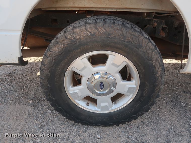 image for item HT9679 2013 Ford F150 XL  SuperCrew pickup truck