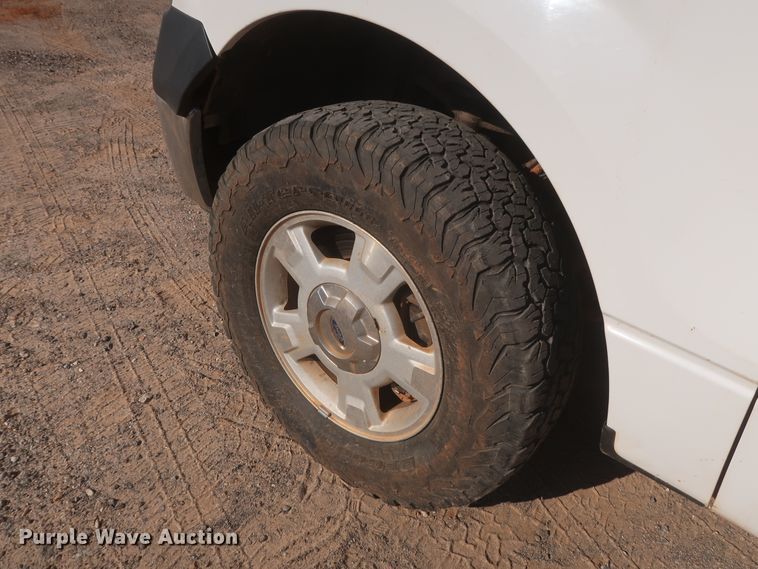 image for item HT9679 2013 Ford F150 XL  SuperCrew pickup truck