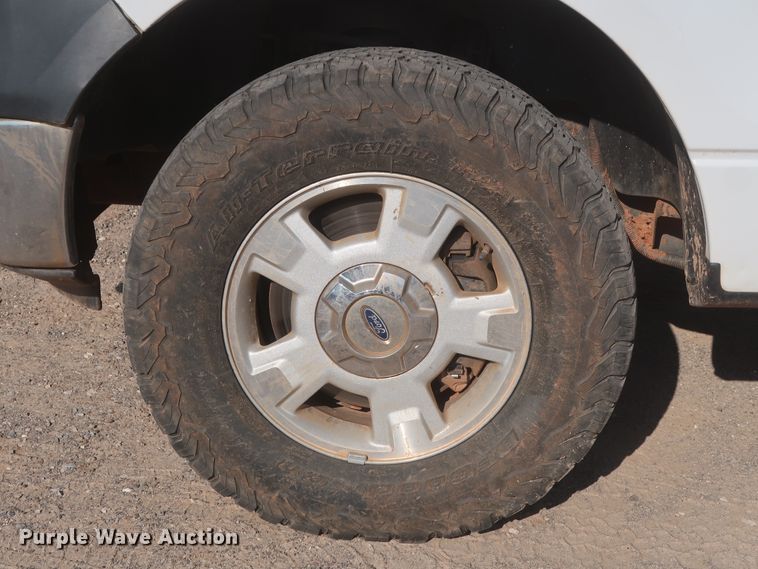 image for item HT9679 2013 Ford F150 XL  SuperCrew pickup truck