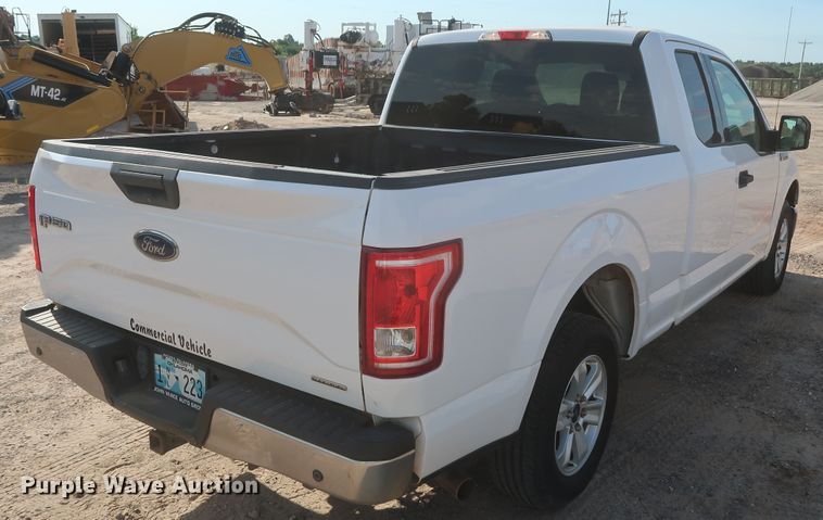 image for item HT9685 2015 Ford F150 XLT  SuperCab pickup truck