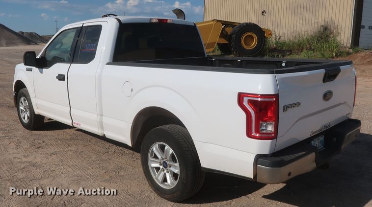 image for item HT9685 2015 Ford F150 XLT  SuperCab pickup truck