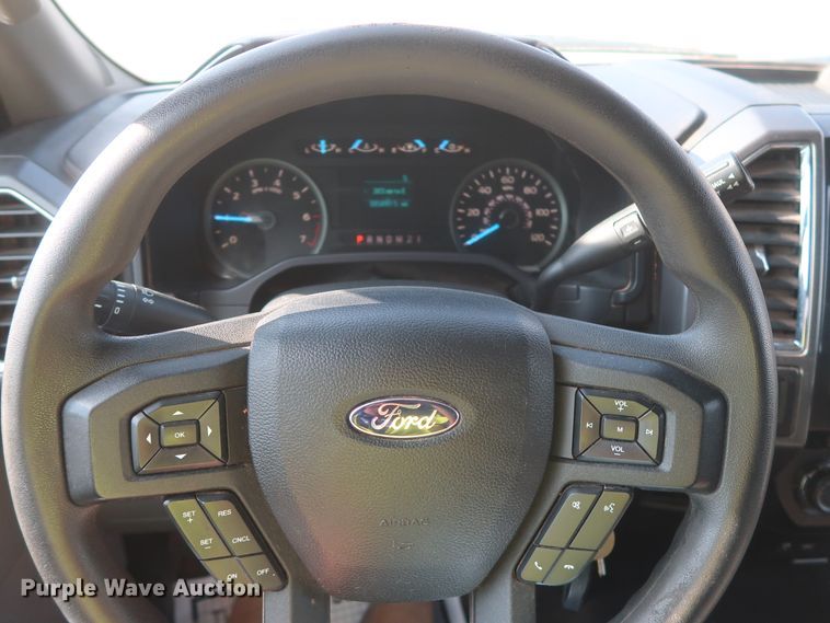 image for item HT9685 2015 Ford F150 XLT  SuperCab pickup truck