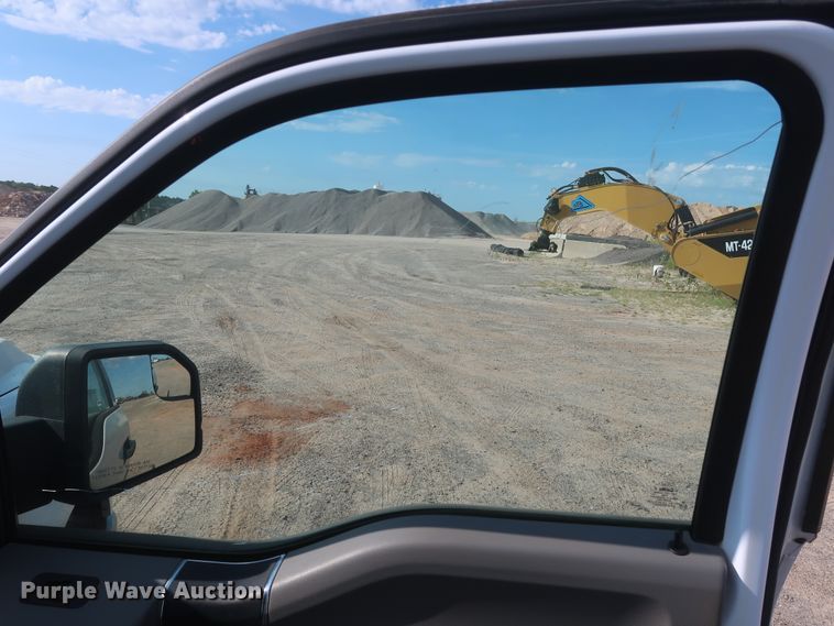 image for item HT9685 2015 Ford F150 XLT  SuperCab pickup truck