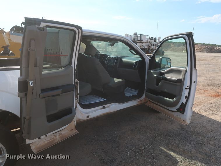 image for item HT9685 2015 Ford F150 XLT  SuperCab pickup truck