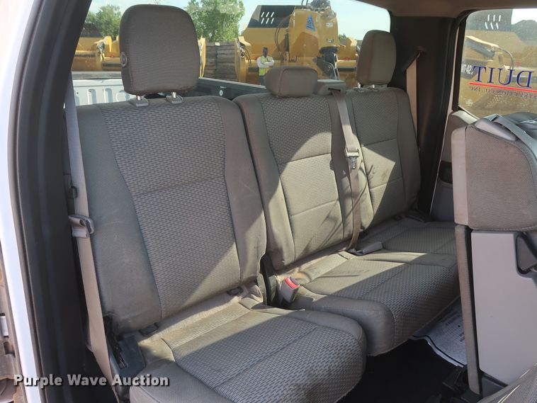 image for item HT9685 2015 Ford F150 XLT  SuperCab pickup truck