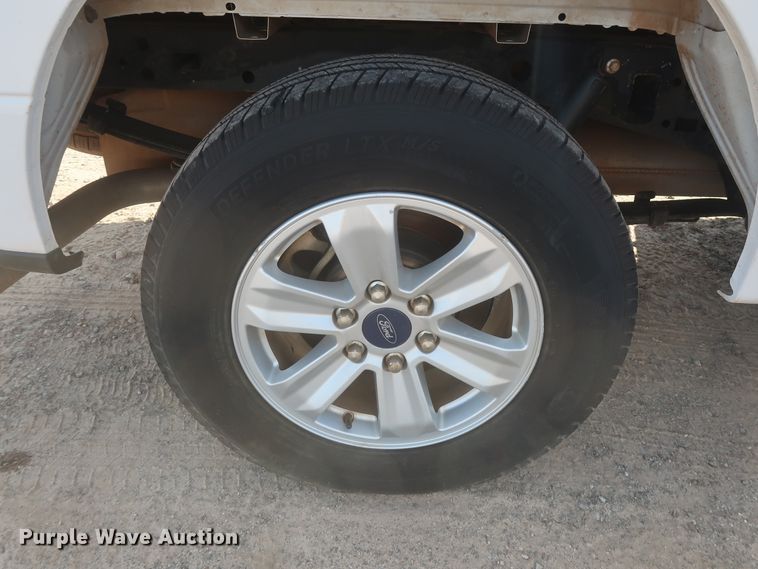 image for item HT9685 2015 Ford F150 XLT  SuperCab pickup truck