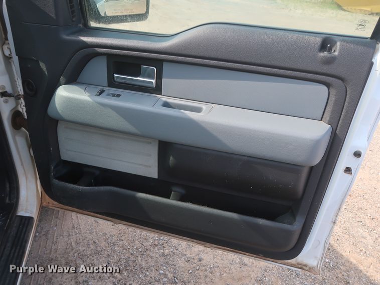 image for item HT9717 2013 Ford F150 XLT  SuperCab pickup truck