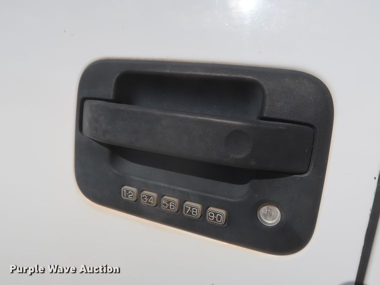 image for item HT9717 2013 Ford F150 XLT  SuperCab pickup truck