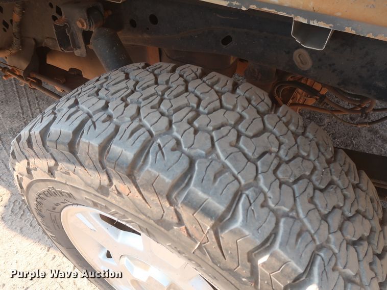 image for item HT9718 2012 Ford F150 XLT  SuperCab pickup truck