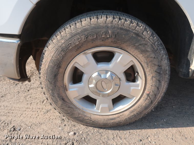 image for item HT9718 2012 Ford F150 XLT  SuperCab pickup truck