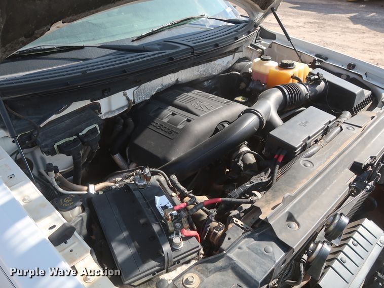 image for item HT9719 2013 Ford F150 XLT  SuperCrew pickup truck