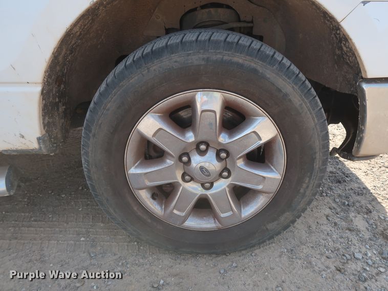 image for item HT9719 2013 Ford F150 XLT  SuperCrew pickup truck