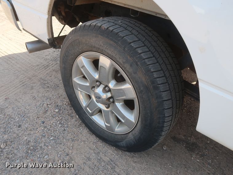 image for item HT9719 2013 Ford F150 XLT  SuperCrew pickup truck