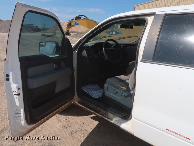 image for item HT9720 2013 Ford F150 XL  SuperCrew pickup truck