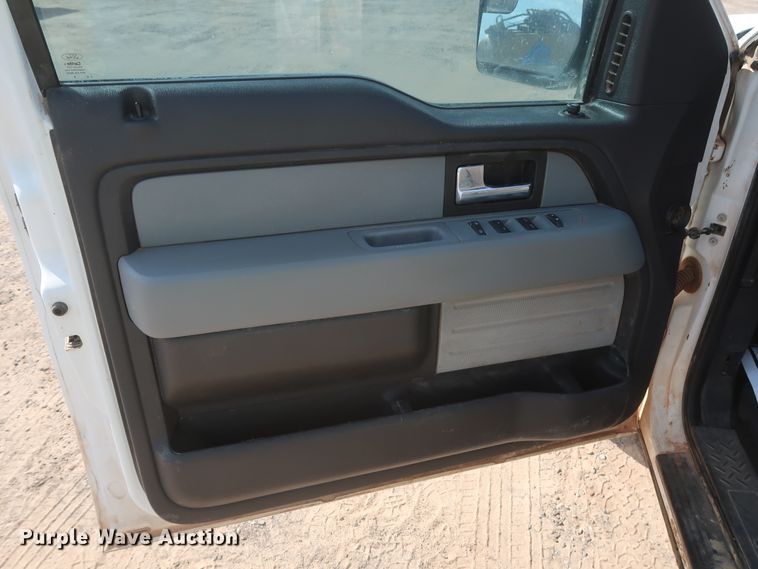 image for item HT9720 2013 Ford F150 XL  SuperCrew pickup truck