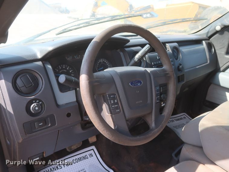 image for item HT9720 2013 Ford F150 XL  SuperCrew pickup truck