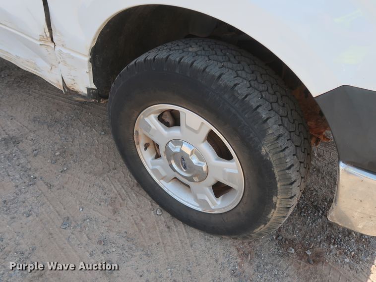 image for item HT9720 2013 Ford F150 XL  SuperCrew pickup truck