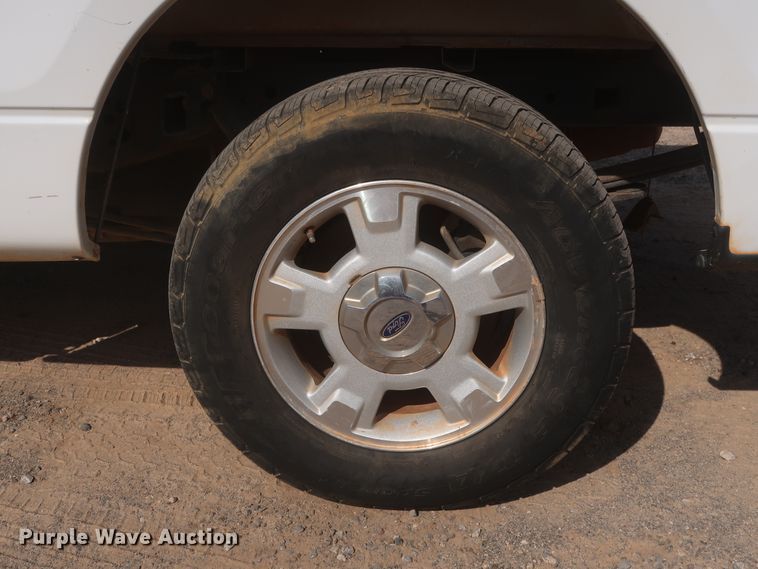 image for item HT9720 2013 Ford F150 XL  SuperCrew pickup truck