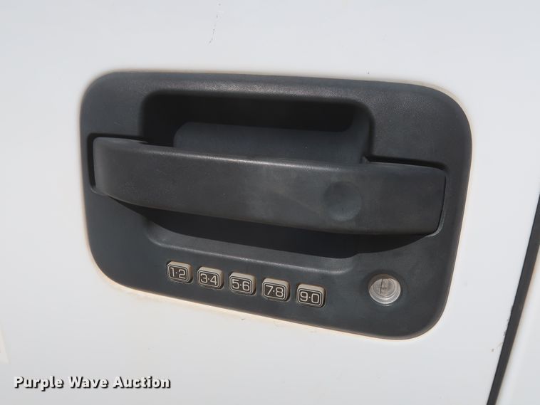 image for item HT9721 2014 Ford F150 XLT  SuperCab pickup truck