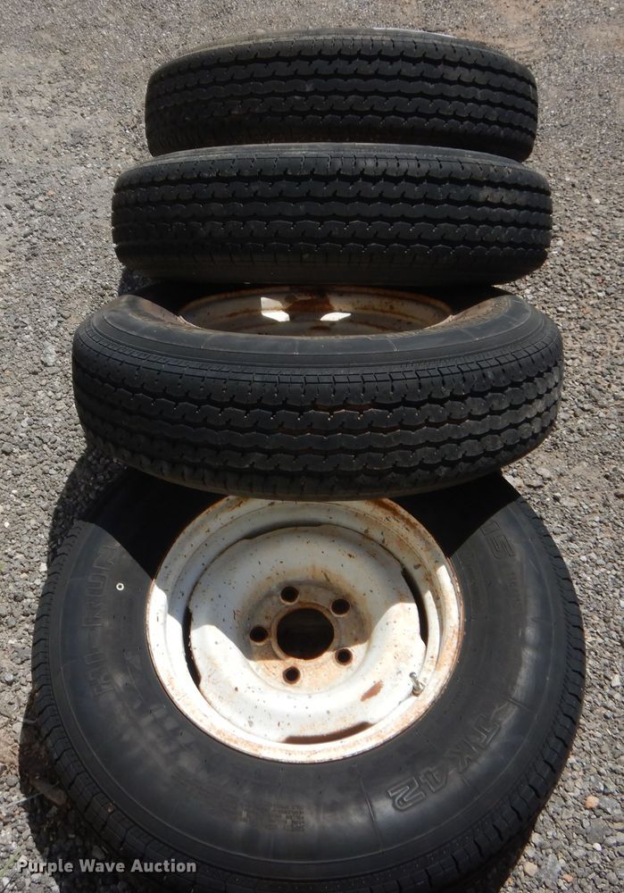 image for item HT9742 (4) 205/90R15 tires and wheels