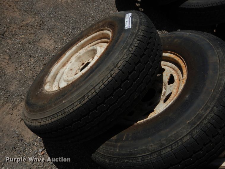 image for item HT9742 (4) 205/90R15 tires and wheels