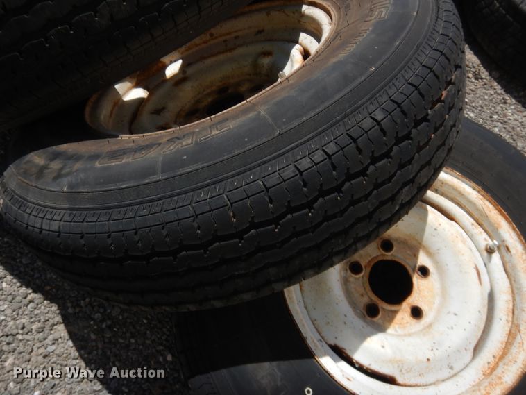 image for item HT9742 (4) 205/90R15 tires and wheels