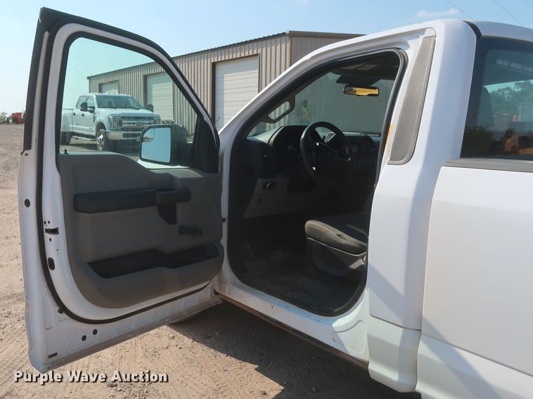 image for item HT9748 2018 Ford F150 XL  pickup truck