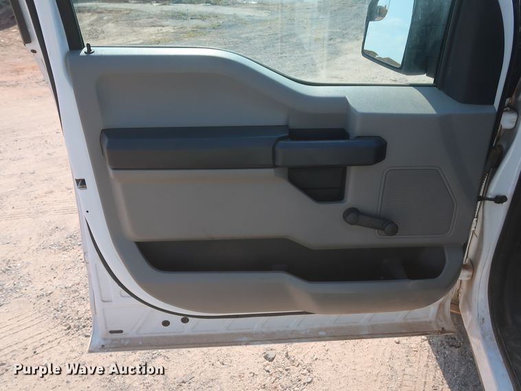 image for item HT9748 2018 Ford F150 XL  pickup truck