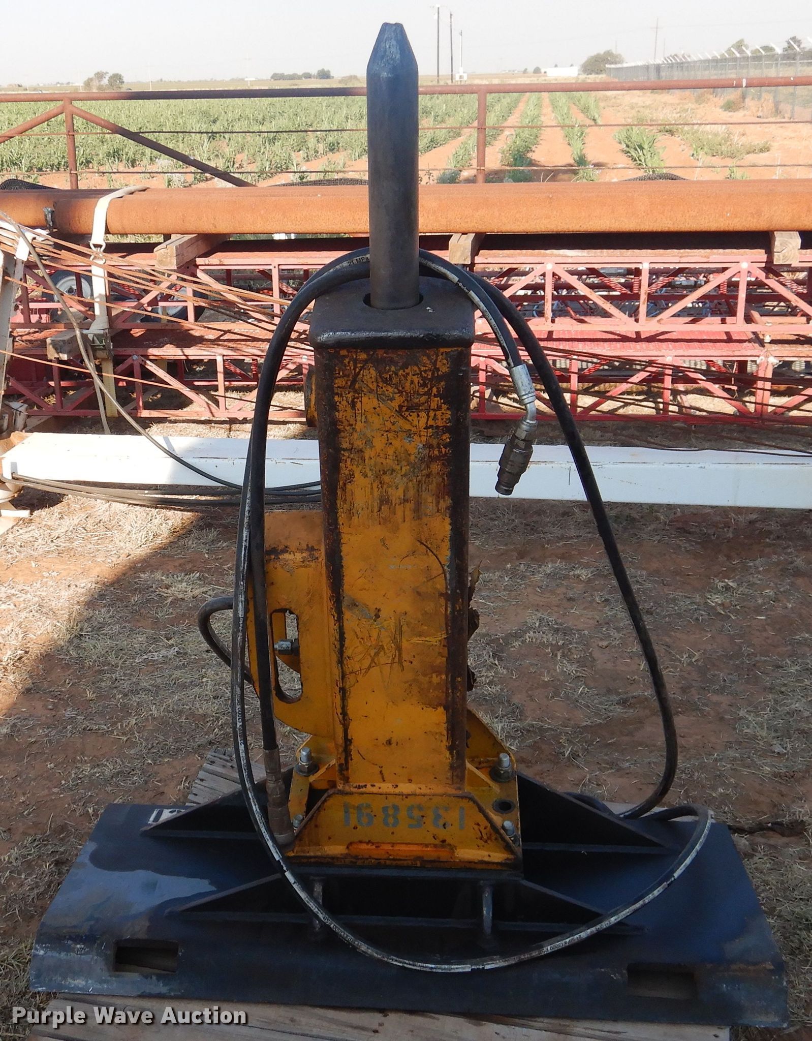 Arrowhead S40 skid steer breaker in Wolfforth, TX Item HO9037 sold