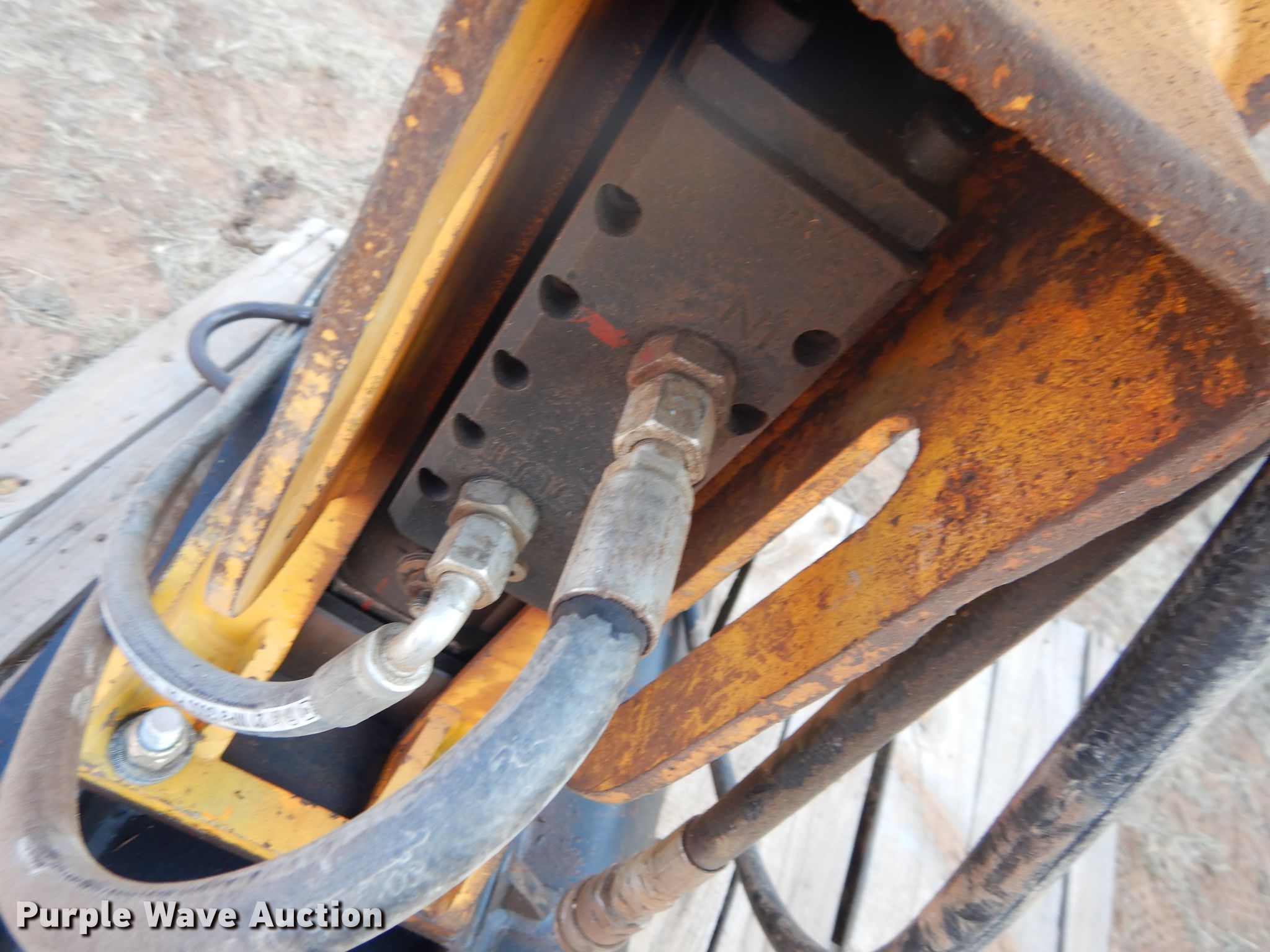 Arrowhead S40 skid steer breaker in Wolfforth, TX Item HO9037 sold