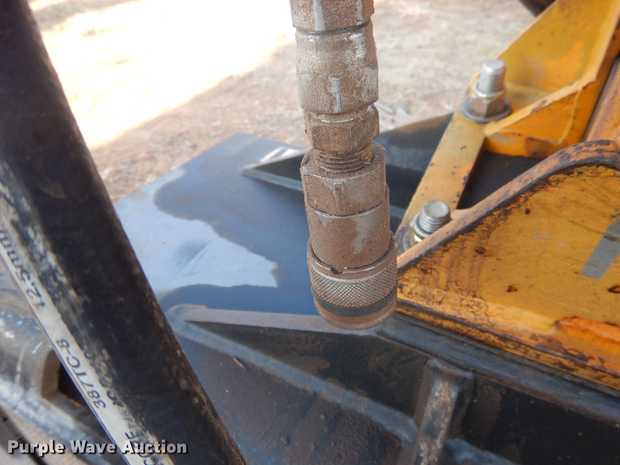 Arrowhead S40 skid steer breaker in Wolfforth, TX Item HO9037 sold