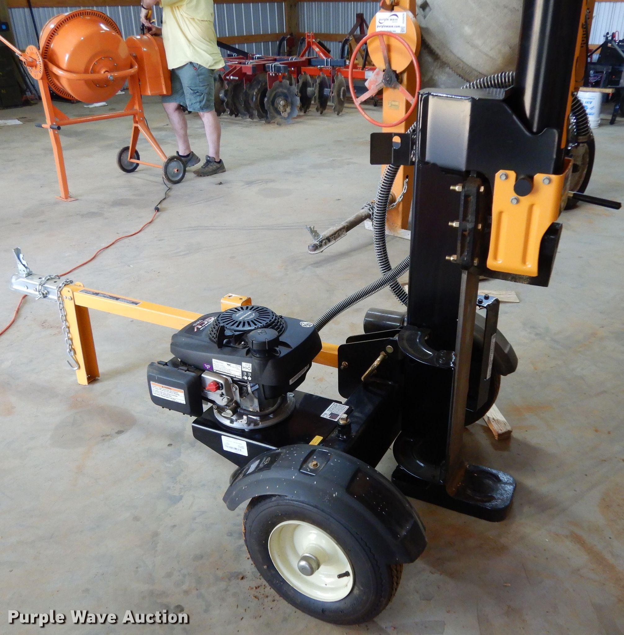 Cub Cadet 186552B756 log splitter in Jefferson, TX Item HR9504 sold