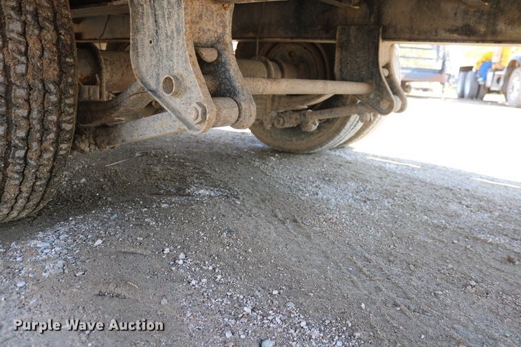 image for item DD6141 2000 Interstate 20DT equipment trailer with mixing system