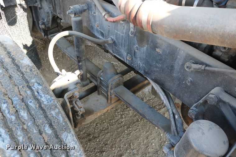 image for item DD6142 1995 Kenworth T800  box truck with mixing system