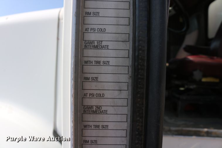 image for item DD6142 1995 Kenworth T800  box truck with mixing system