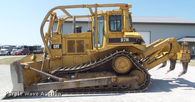image for item DF0875 1987 Caterpillar D7H  dozer