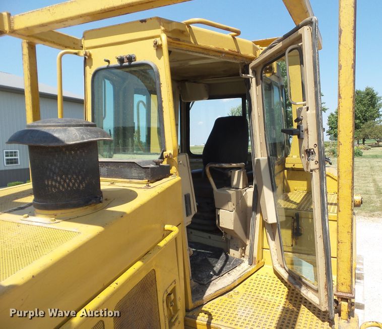 image for item DF0875 1987 Caterpillar D7H  dozer