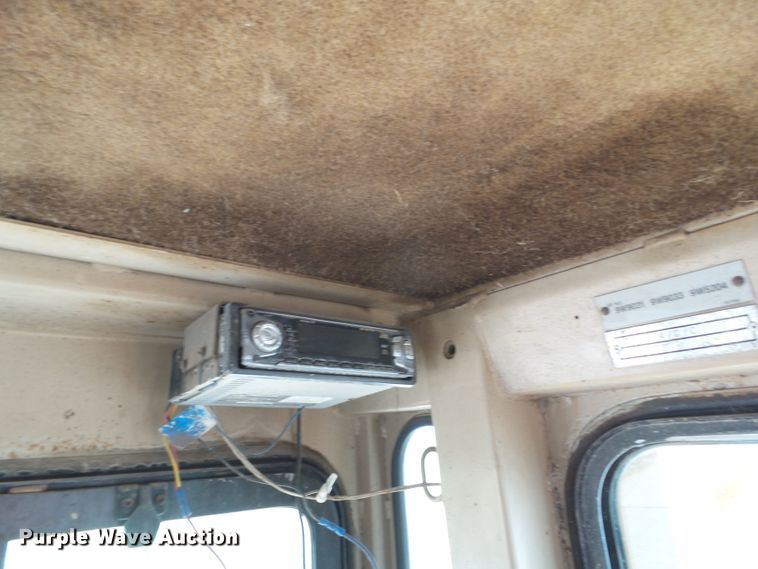 image for item DF0875 1987 Caterpillar D7H  dozer