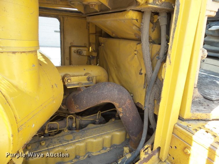 image for item DF0875 1987 Caterpillar D7H  dozer