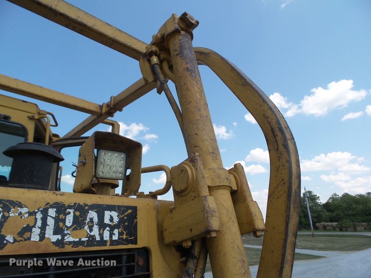 image for item DF0875 1987 Caterpillar D7H  dozer