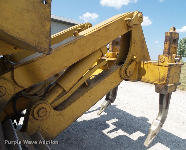 image for item DF0875 1987 Caterpillar D7H  dozer